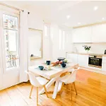 Le Dantzig - Paris Expo, métro Convention